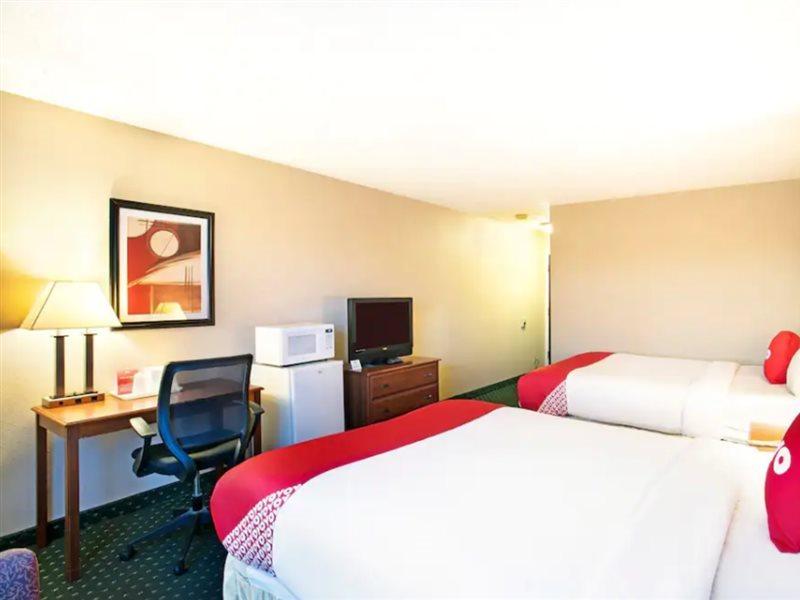 Oyo Hotel Spokane North Екстер'єр фото