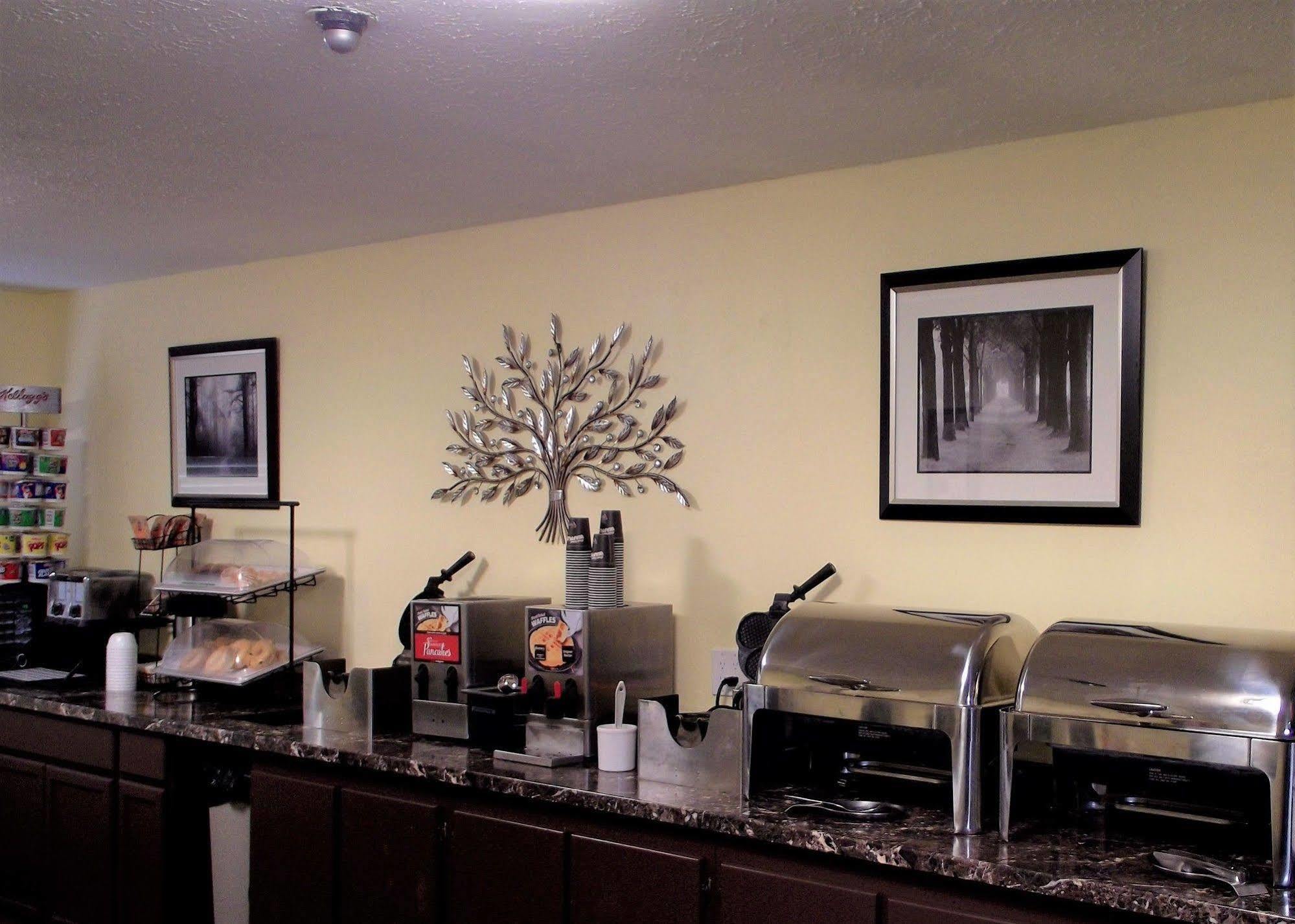 Oyo Hotel Spokane North Екстер'єр фото