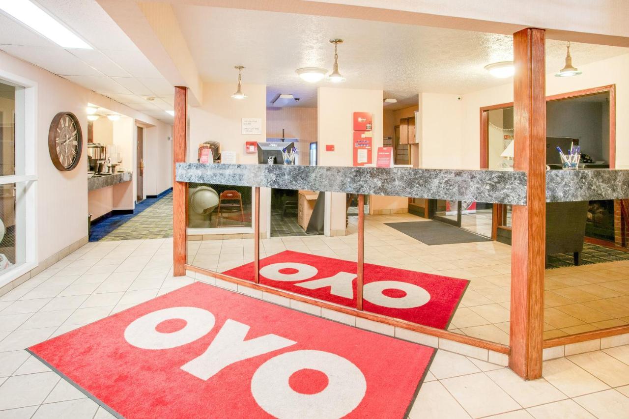 Oyo Hotel Spokane North Екстер'єр фото